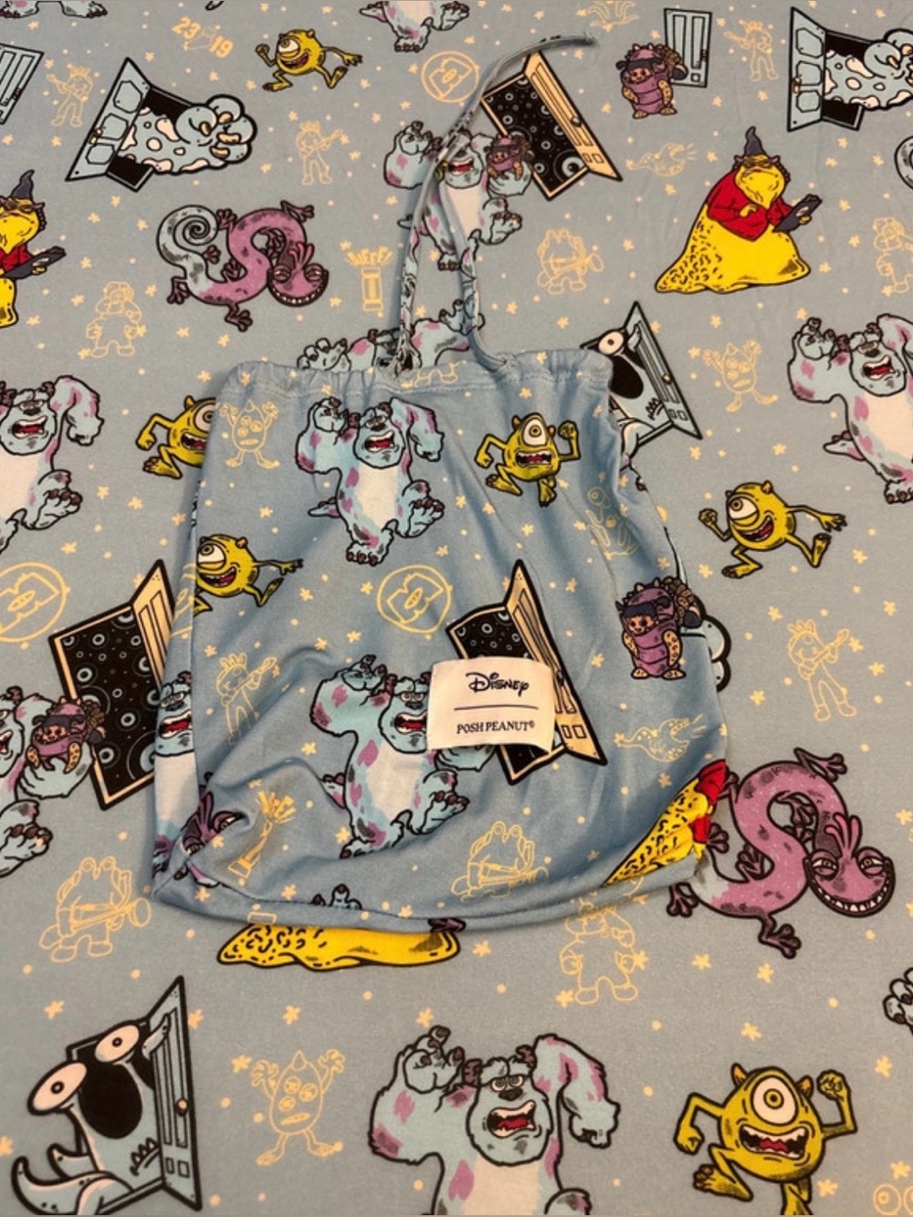 Posh peanut standard crib sheet